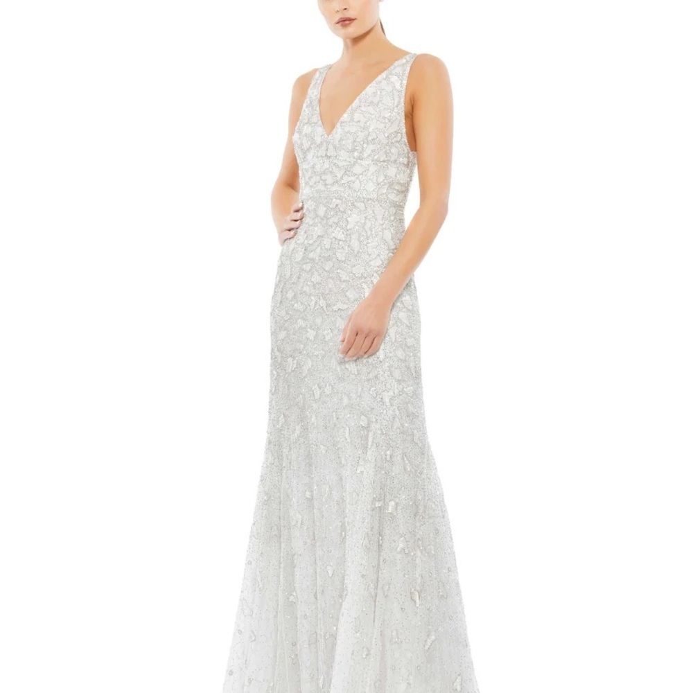 ✔️#33 BNWT MAC DUGGAL HAND EMBELLISHED SLEEVELESS BEADED GOWN #10814